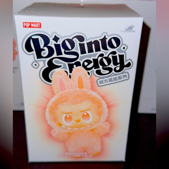 POP MART Accessories - Labubu Happiness Big Into Energy (Authentic)